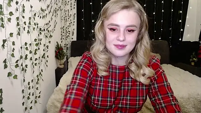 Sofia Rosemary online show from December 31, 12:56 pm