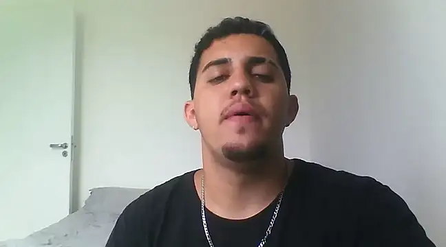 rafael mineiro online show from January 7, 2:46 pm