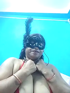 Sexy Mona Bhabhi online show from December 18, 8:43 pm