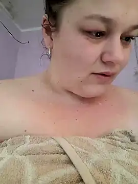 Sweetchubbybbw online show from December 19, 8:26 am