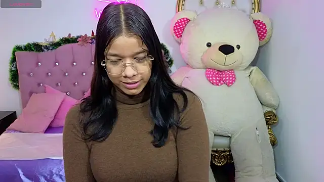 Emilly tay online show from January 9, 11:11 am