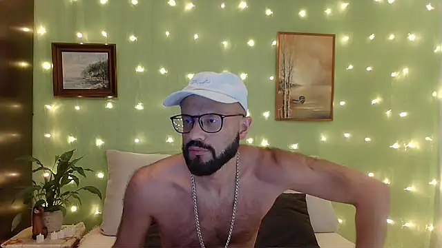 AnthonyXRoyals online show from January 7, 4:56 pm