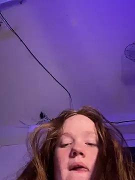 redheadcym12 online show from January 31, 5:25 am