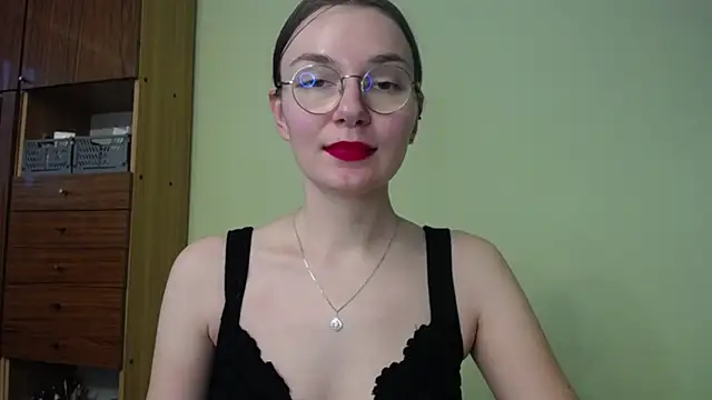 LooveELLYx online show from November 19, 2:33 pm