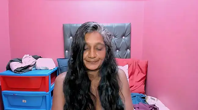 indiancandy69 online show from December 15, 8:49 am