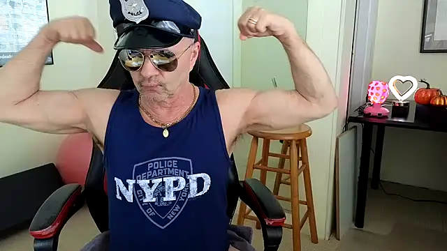 hotdadbod online show from November 23, 9:23 pm