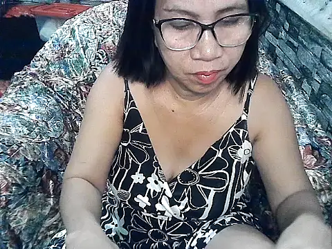 ASIANDOLLY4U online show from January 2, 11:37 pm