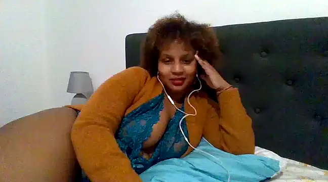 Nathyjess195 online show from December 18, 2:27 am