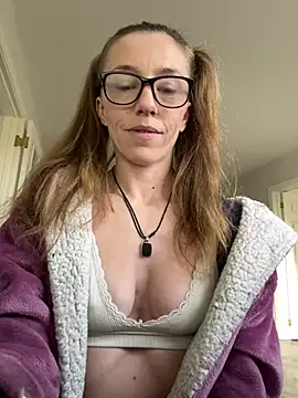 Heidi Harper online show from January 2, 10:39 am