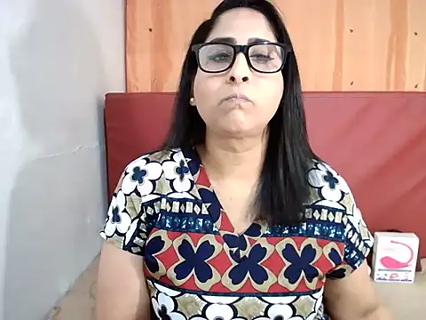 Indiankushy online show from December 12, 4:42 pm