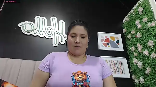 Sharloth milf online show from November 25, 9:33 pm