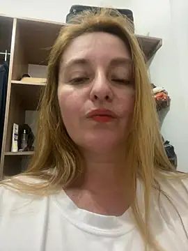 moniquerainx online show from December 20, 3:09 am