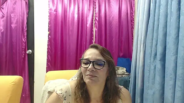 HAIRY MATURE online show from December 17, 3:33 am