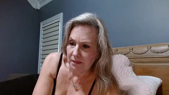 Lisaisluscious online show from December 29, 1:20 pm