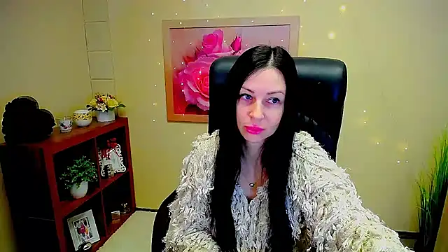 SweetLouise  online show from January 15, 8:43 am