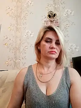 JennyOMay online show from December 2, 4:04 am