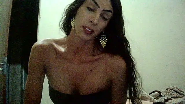 AlexiaDuucan online show from December 4, 9:39 pm