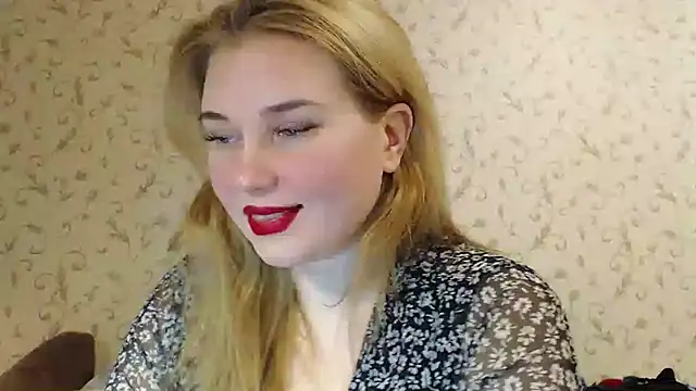 mmmPinUpGirl online show from December 3, 9:27 pm