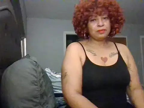 MSweetLindaParks online show from January 1, 3:17 am