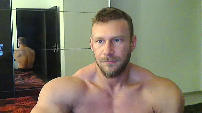 muscularkevin online show from November 12, 4:35 am