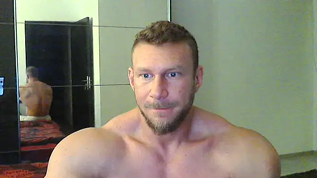 muscularkevin online show from November 15, 4:34 am