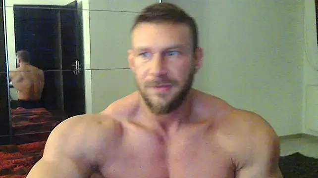 muscularkevin online show from December 6, 4:45 am