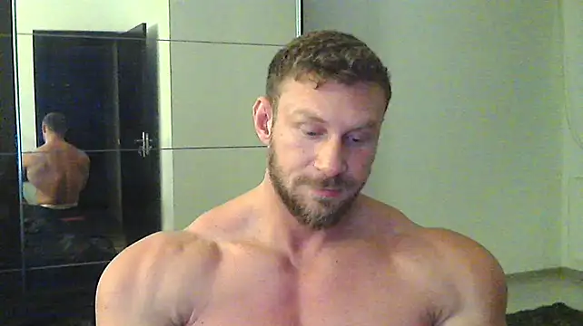 muscularkevin online show from December 30, 2:42 pm