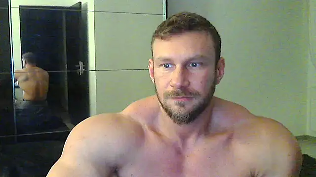 muscularkevin online show from December 28, 2:20 pm