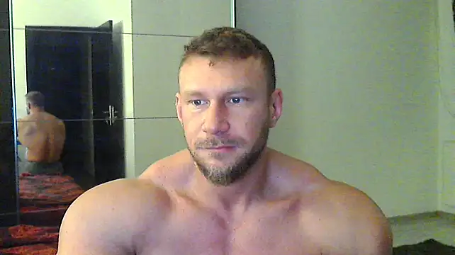 muscularkevin online show from November 28, 4:25 am