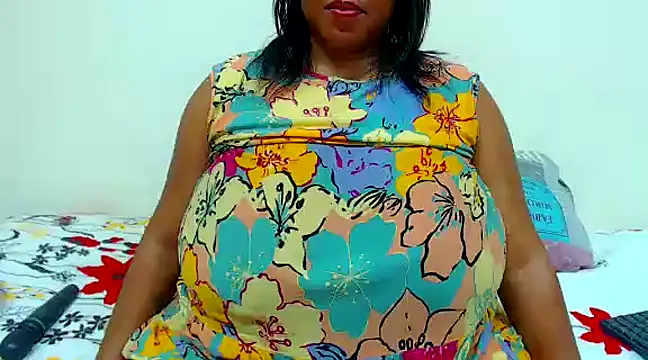 Ebonylovelyx online show from December 21, 9:46 pm