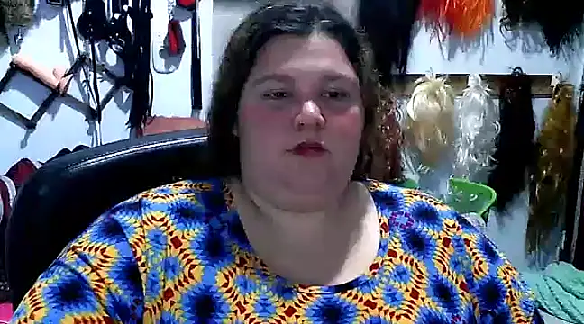 squirt322bbw online show from December 15, 5:36 pm