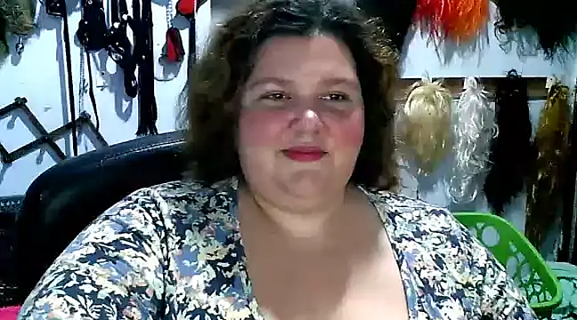 squirt322bbw online show from December 14, 7:44 pm