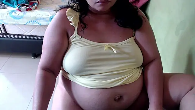 yulieth bbw online show from January 3, 12:34 pm