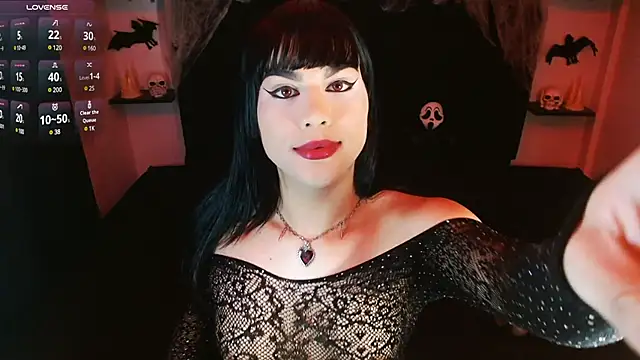 My vampire Mia online show from January 4, 7:22 pm