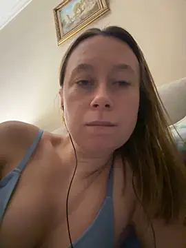 BrookeEvans online show from December 13, 5:38 am