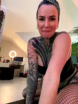 InkedBiitch online show from November 22, 7:58 am