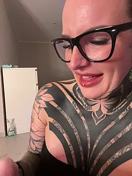 InkedBiitch online show from December 23, 7:22 pm