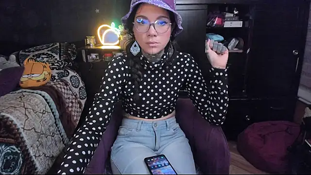 Lilmarieee online show from January 11, 10:37 pm