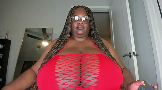 SexyHugeblackTitties online show from November 12, 1:31 am