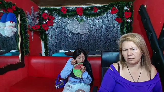 lesbiancuple online show from December 22, 10:14 am