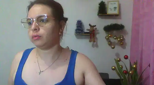 lorenitabella online show from December 12, 9:43 am