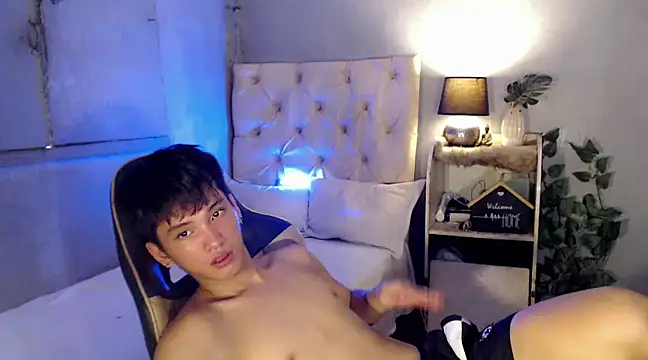 asianluke21 online show from November 11, 2:51 am