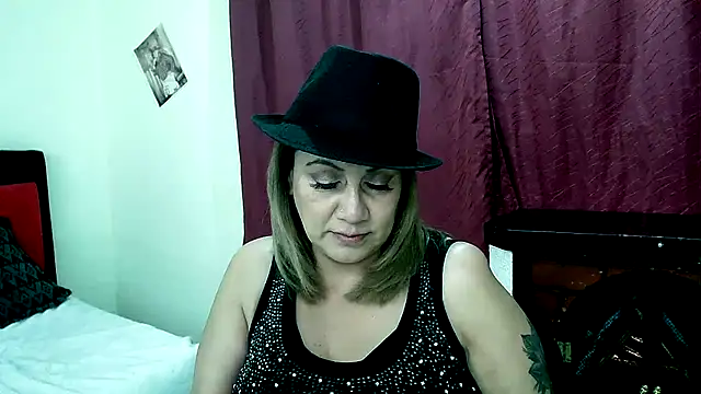 yayita mature online show from January 29, 1:51 pm