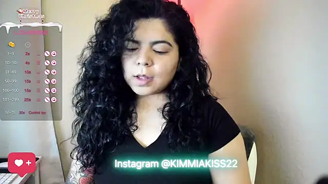 kimmiakiss22 online show from December 26, 12:40 am