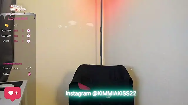 kimmiakiss22 online show from December 16, 12:31 am