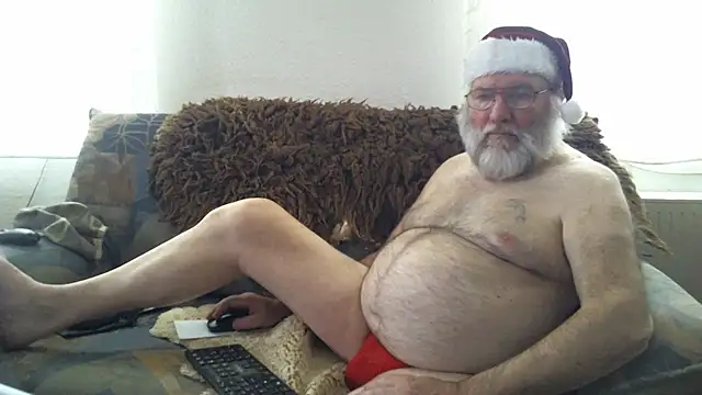 SexySantaC online show from December 6, 12:40 pm