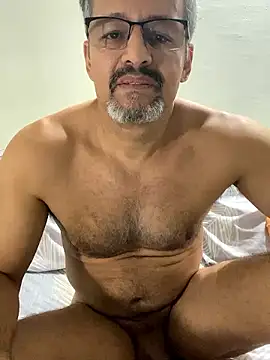 Daddyhot Alejo online show from November 15, 9:14 pm