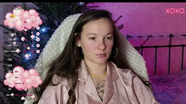 lil luna x online show from December 26, 2:06 pm