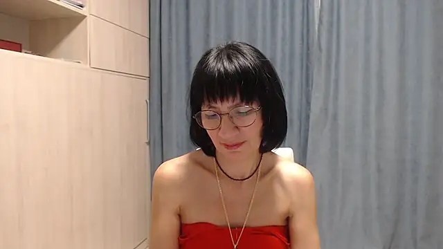 Erica95Bloom online show from November 19, 2:33 pm