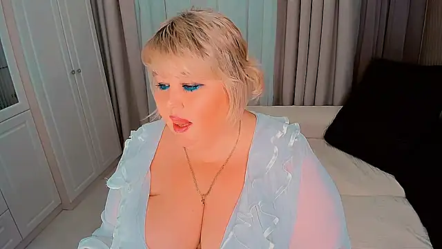 BIGTITSBBW online show from December 18, 6:34 pm